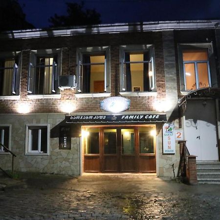 Sun Guest House Kutaisi Exterior foto