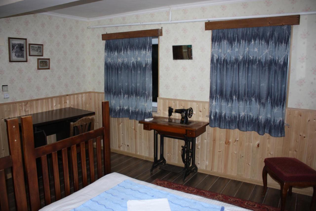 Sun Guest House Kutaisi Exterior foto